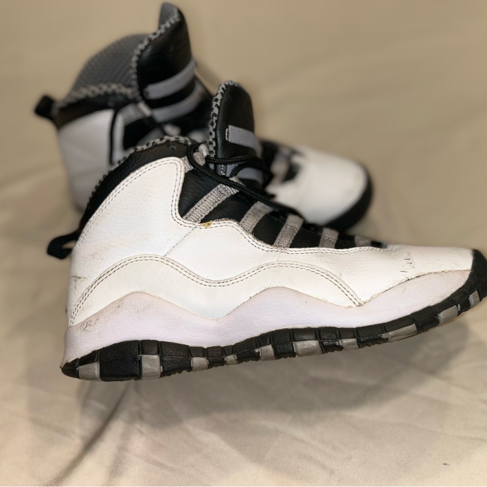 Nike Jordan 10 Retro Steel Boys size 6